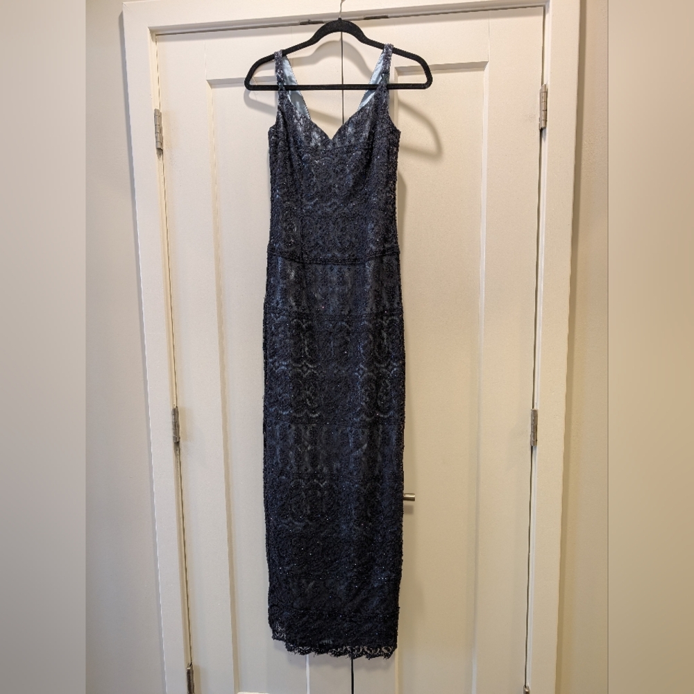 Cache lace dress never worn